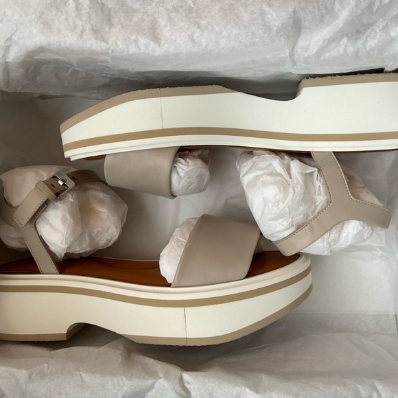 NWOT Robert Clergerie Platform Sandals - Picture 6 of 7